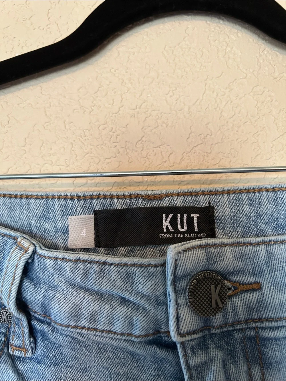 Kut from the Kloth Jane High Rise Long Distressed Denim Shorts Size 4